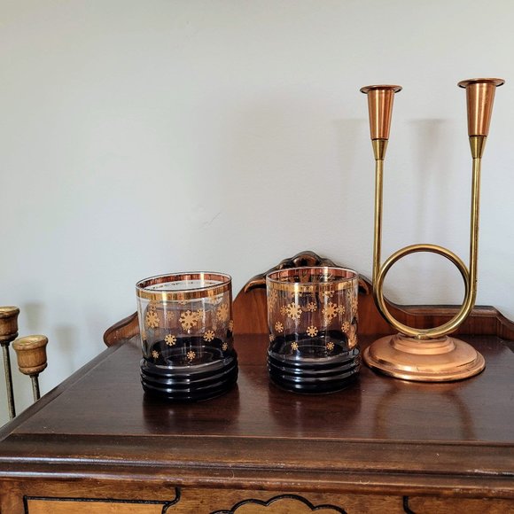 MCM Gold Rimmed Gold Snowflake Trendy Glass Tumblers - Picture 4 of 4